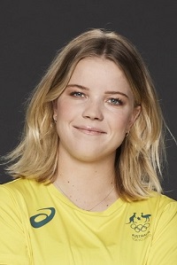 Photo of Poppy Olsen