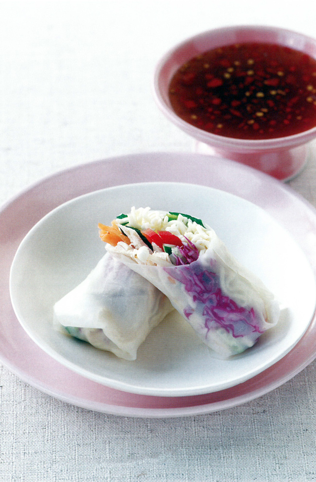 Chicken and vegetable rice paper rolls