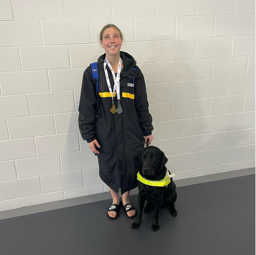 Tegan Reder and guide dog Loui