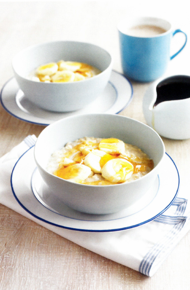 Banana,-macadamia-and-honey-porridge