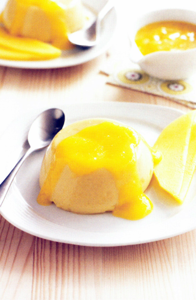 Mango-and-coconut-pannacotta